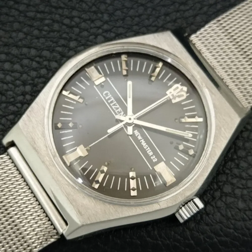 Vintage 1986 Citizen Manual Wound Mens Silver Watch & Silver accents
